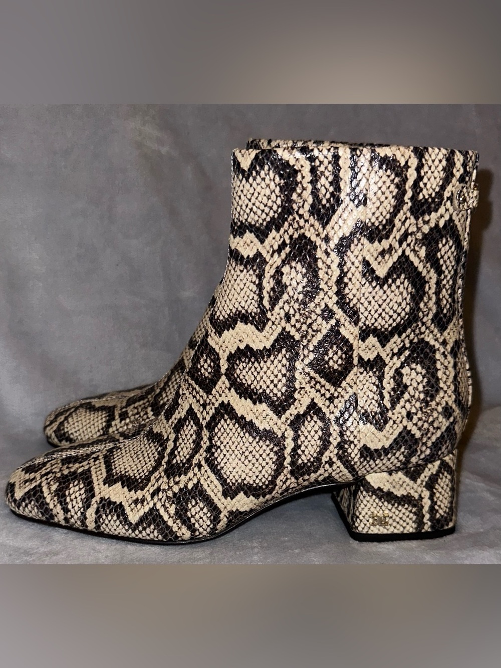 Sam Edelman NWT Women’s Size 7.5 Paige 2 Roccia Snakeskin Ankle Boots Block Heel - Picture 3 of 12